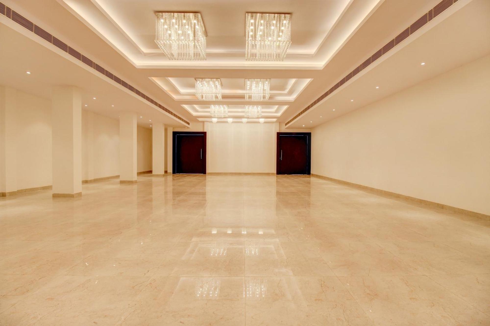 Super Townhouse Oak Aurelia Grand Hotel Lucknow Luaran gambar